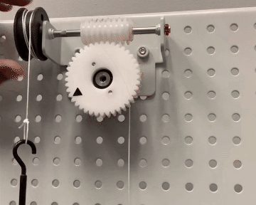 worm gear driven from the right side, it is working